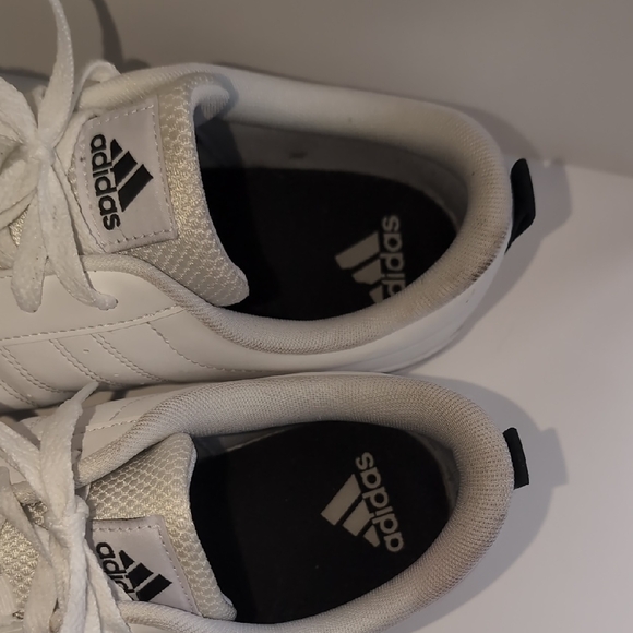 Adidas VS Pace 2.0 Classic White Sneakers with Black Stripes - Picture 4 of 10